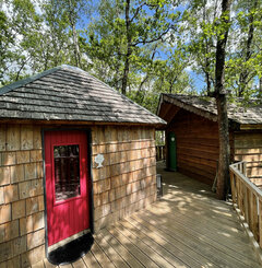 Cabane Rouge  Cube